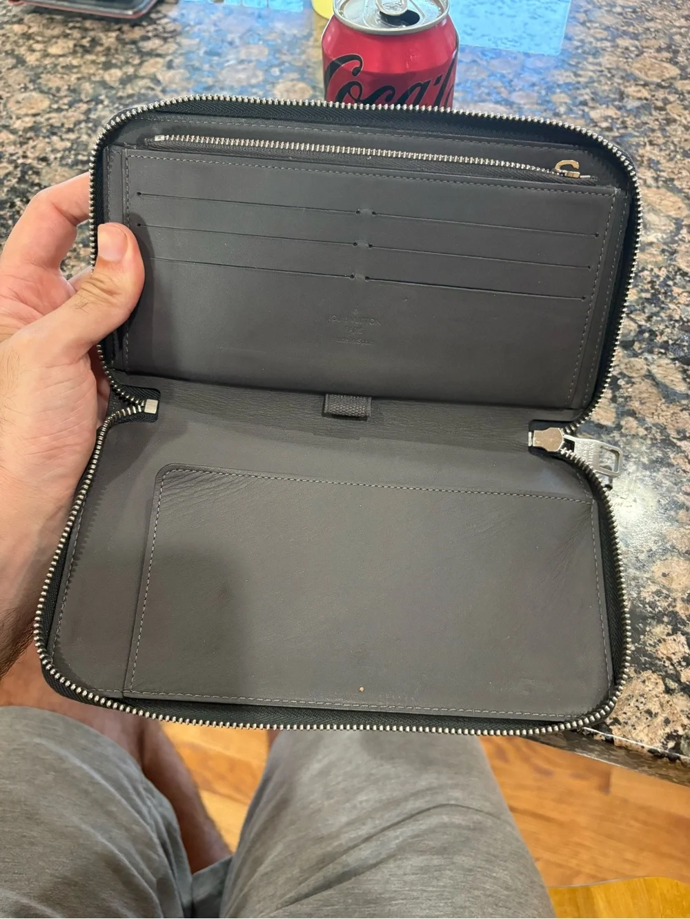 Louis Vuitton Zippy Organizer Smooth  Black 2016 unisex